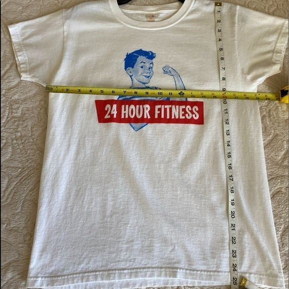 24 hour fitness Vintage inspired 1990s unisex T-shirt 100% cotton size medium - Picture 6 of 10